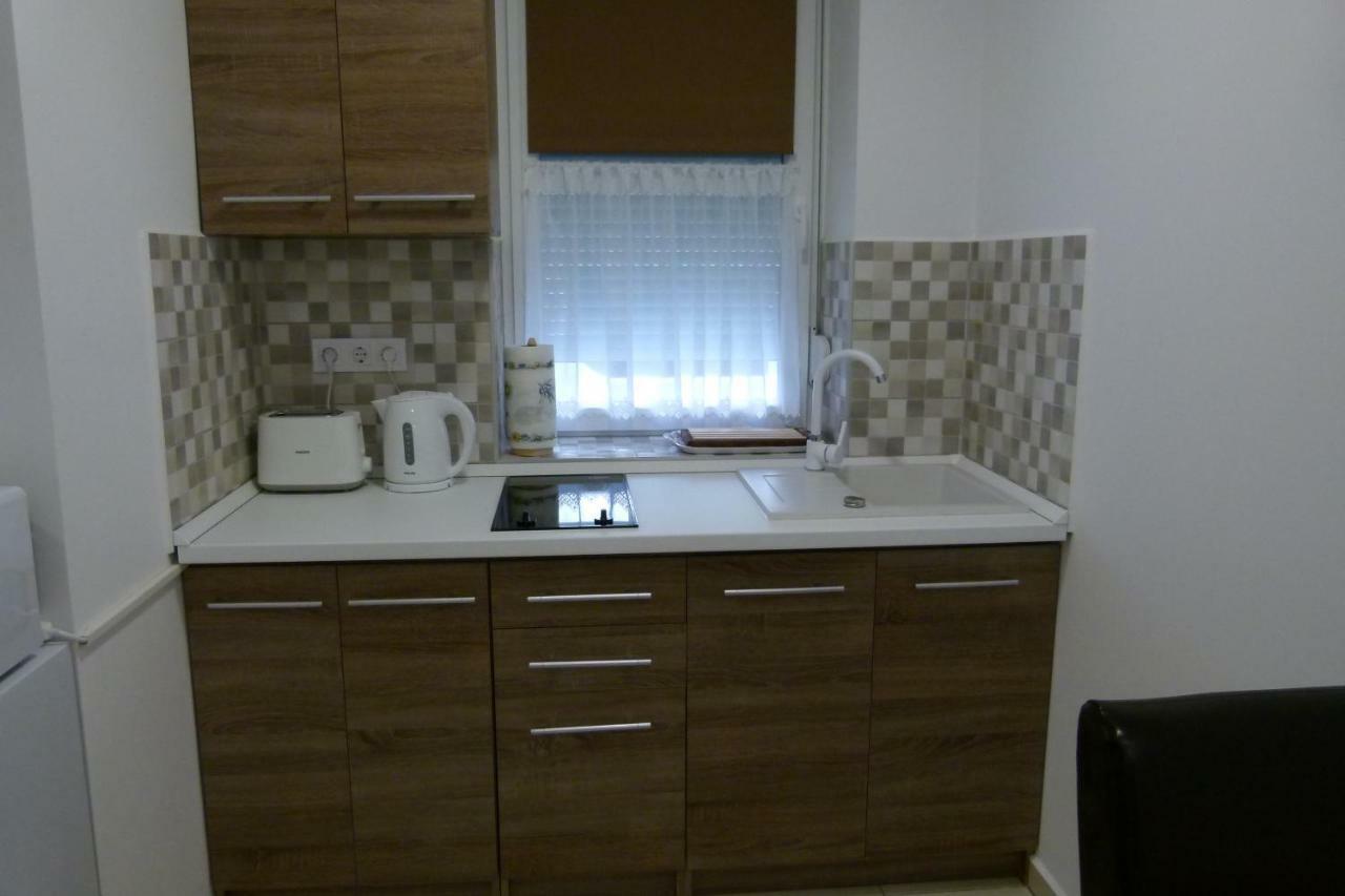 Wolf House Apartman Zalaegerszeg Exterior foto