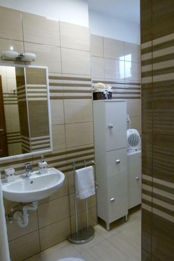 Wolf House Apartman Zalaegerszeg Exterior foto