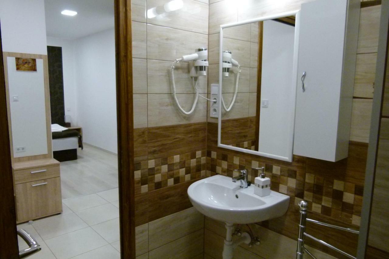 Wolf House Apartman Zalaegerszeg Exterior foto