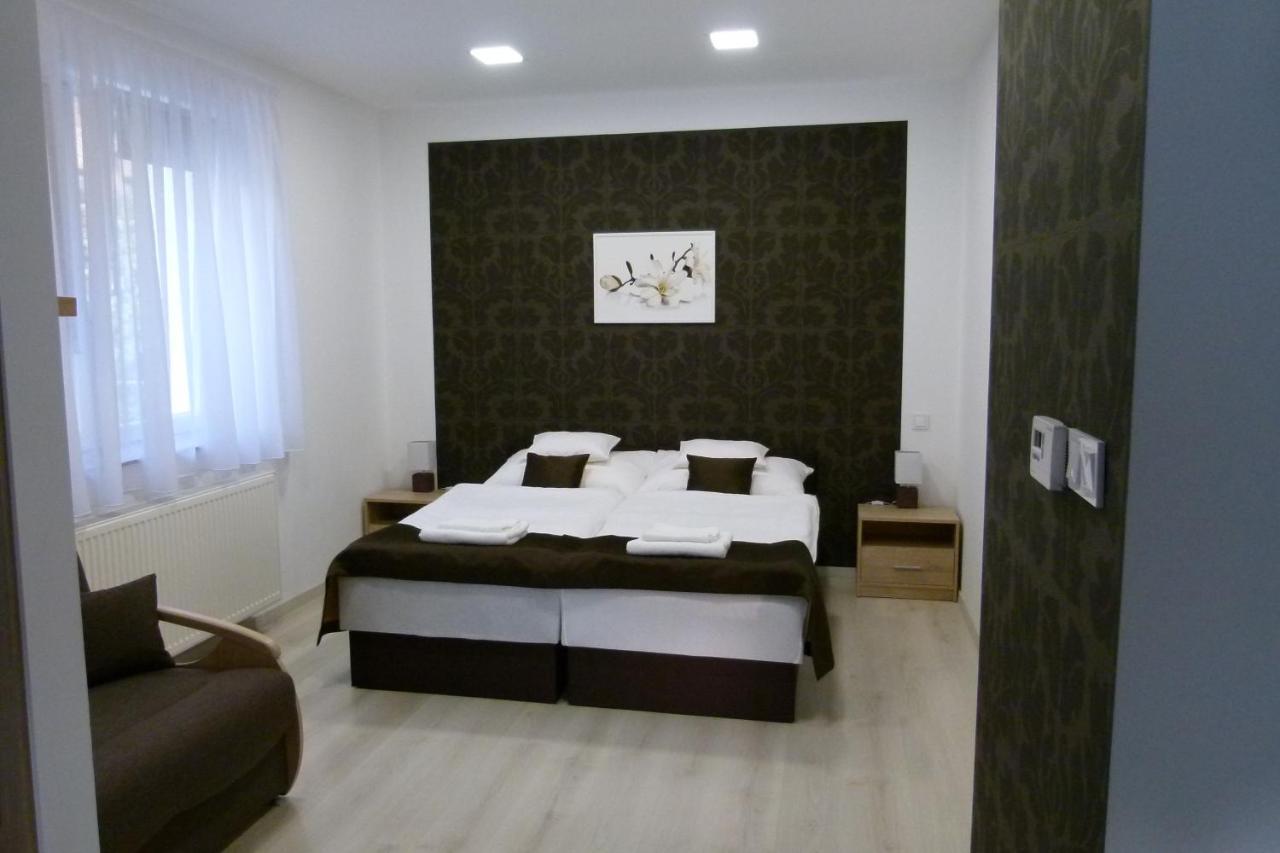 Wolf House Apartman Zalaegerszeg Exterior foto